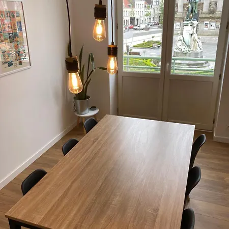 Проживание в семье Le Gambetta Theatre De