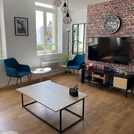 Le Gambetta Theatre De *